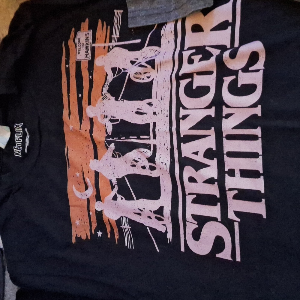 Stranger Things Shirt Bundle - Picture 2 of 10